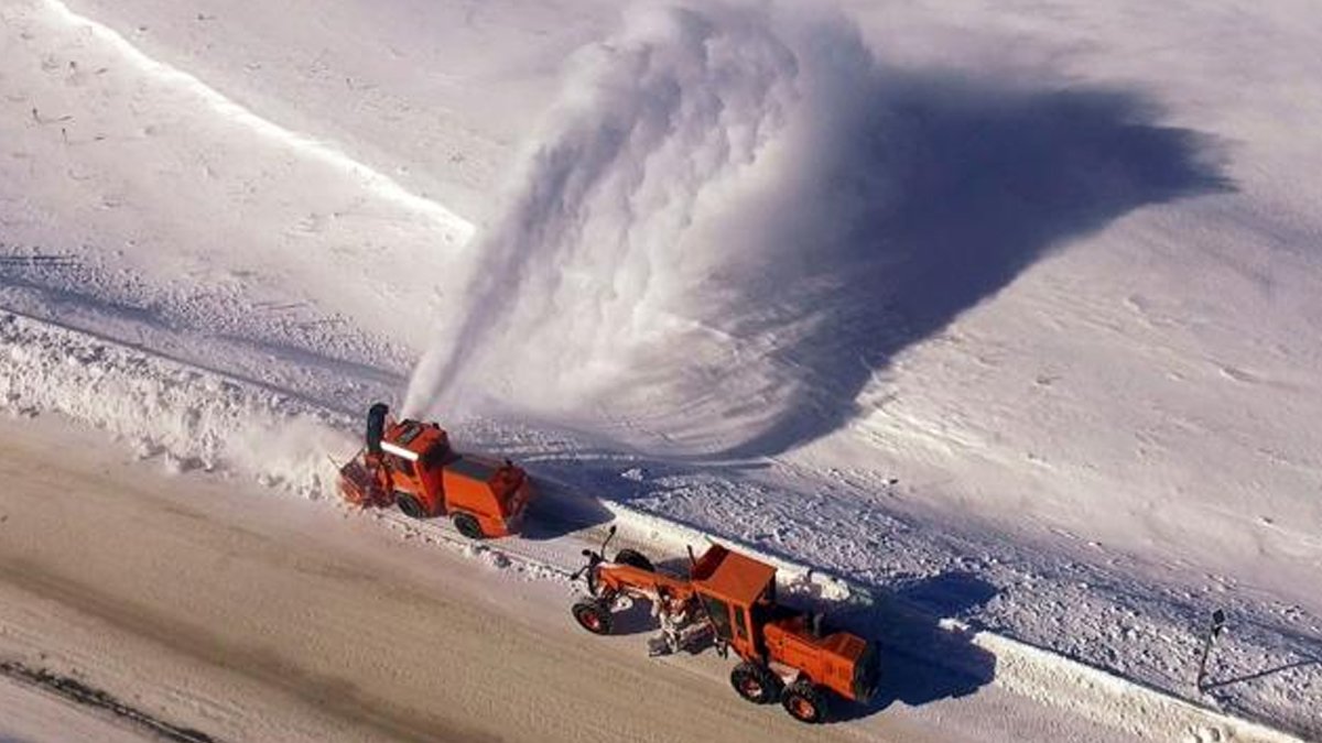 Kars-Göle kara yolunda ulaşıma kar engeli