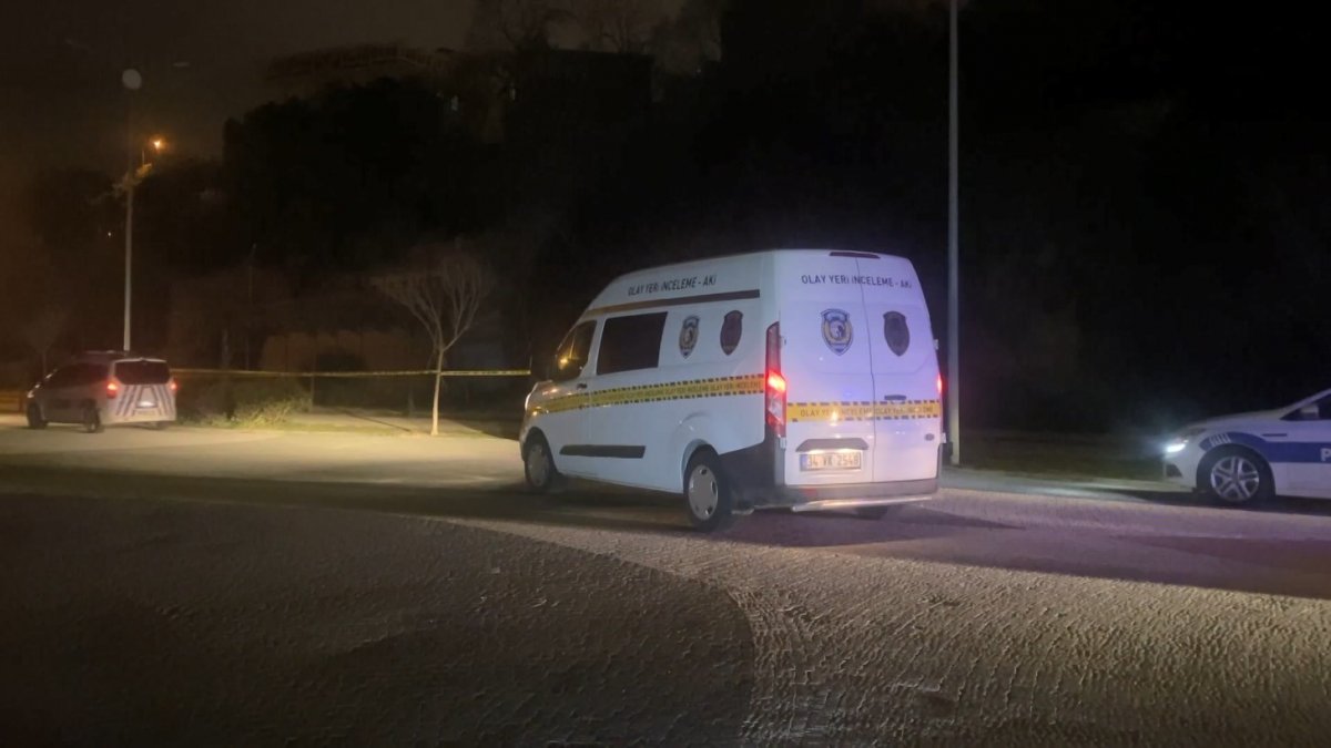 Büyükçekmece sahilinde iki ceset