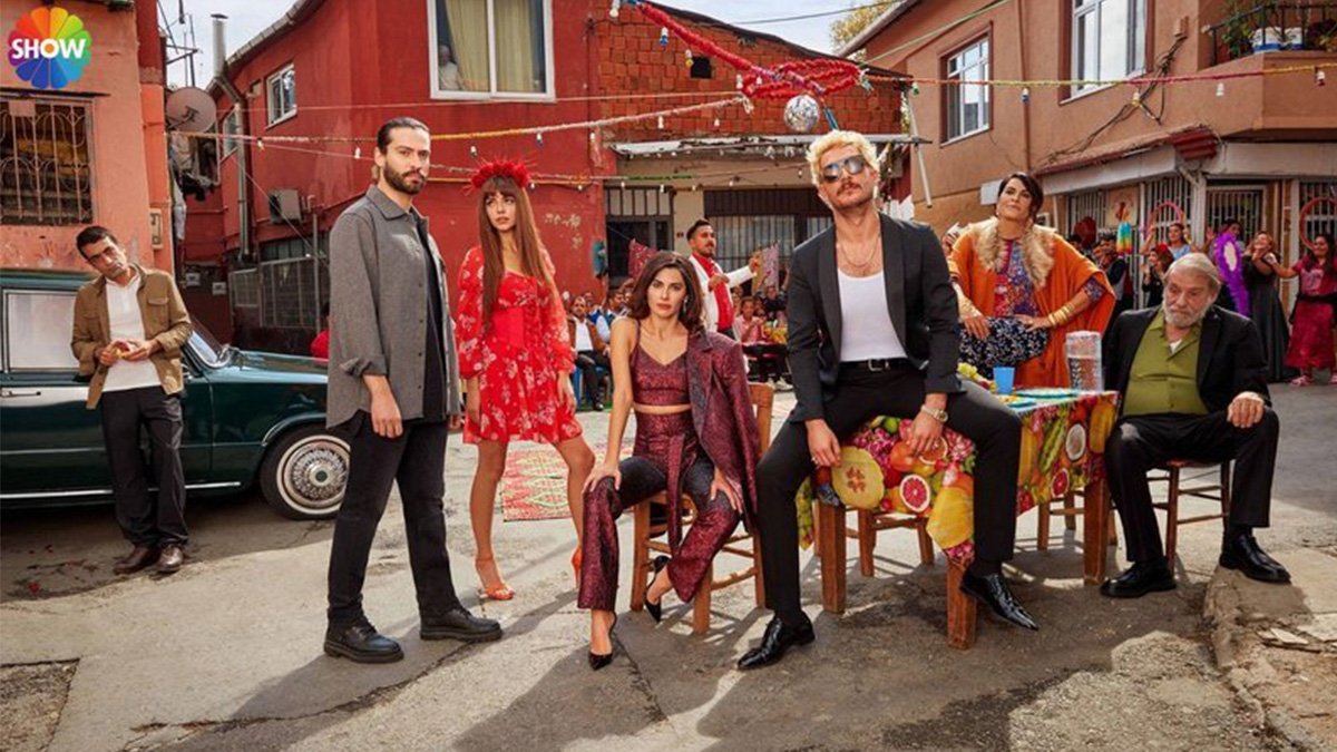 'Çukur'un yıldızından 'Üç Kuruş' sürprizi