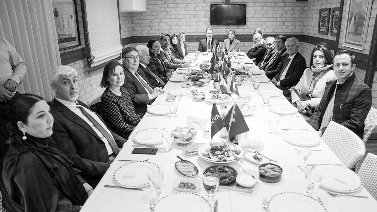 Babacan seçim yasasından geçiş sürecine kritik başlıkları KARAR’a değerlendirdi: Seçim yasası gece yarısı değişebilir