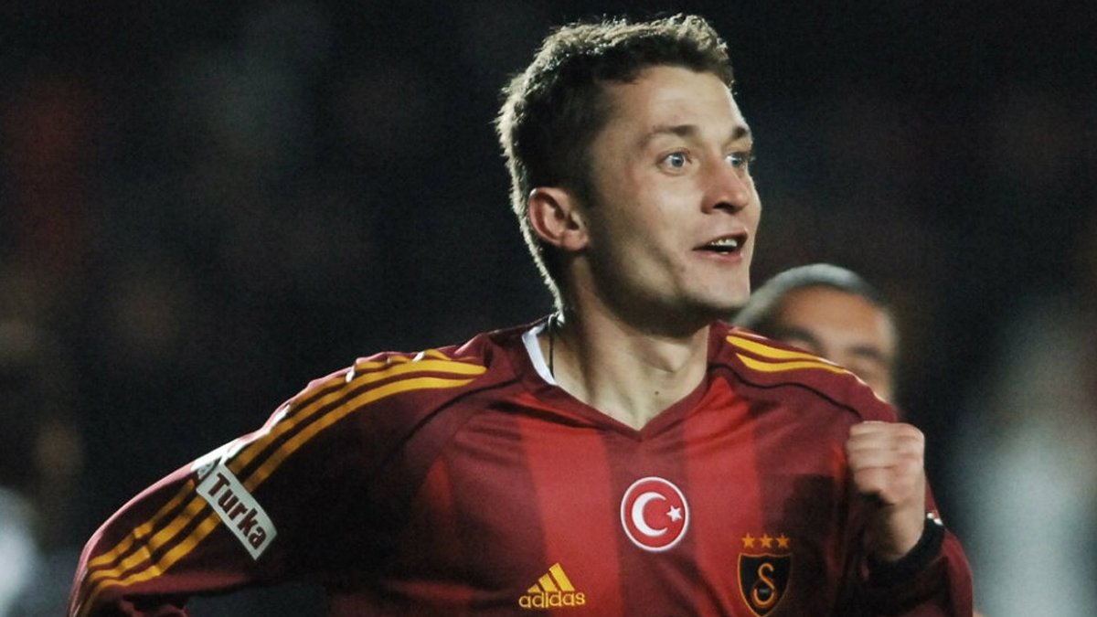 Sasa İliç'ten yıllar sonra gelen itiraf: O kırmızı kartı görerek aptallık ettim