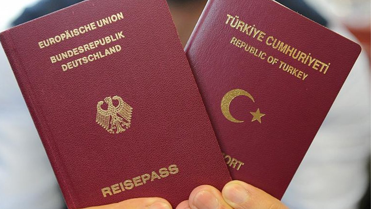 24 bin Türk vatandaşı 2020'de AB pasaportu aldı, yarısı Almanya’dan