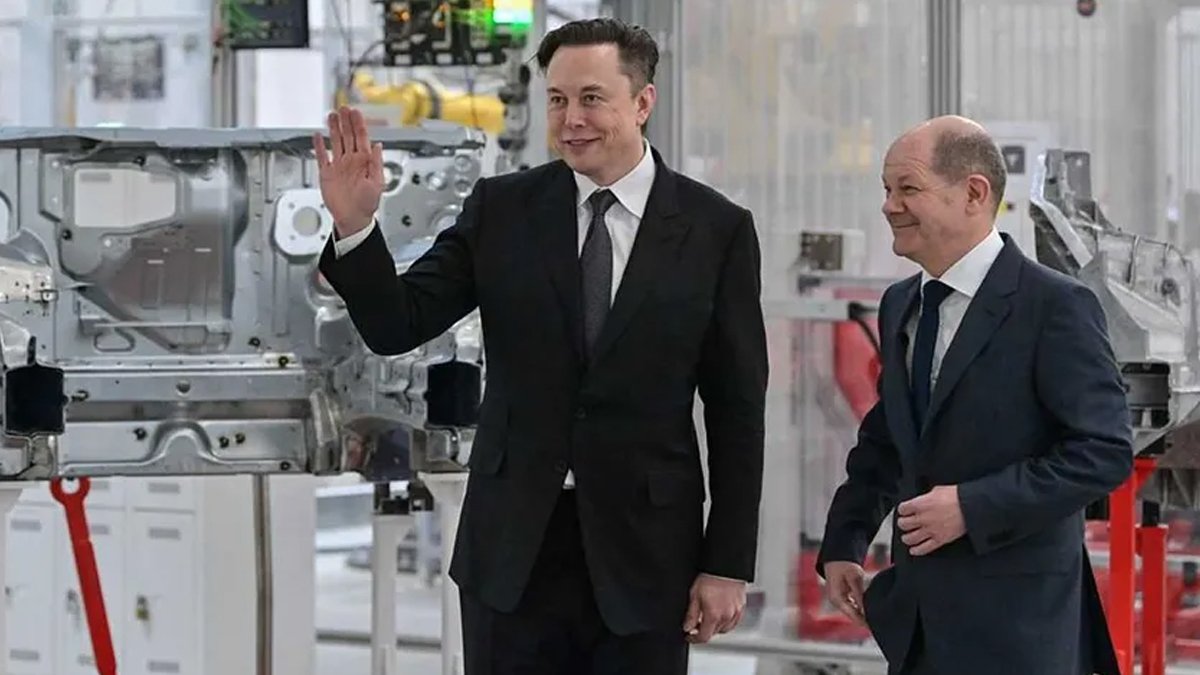 Tesla'nın Avrupa'daki ilk fabrikası Berlin'de açıldı