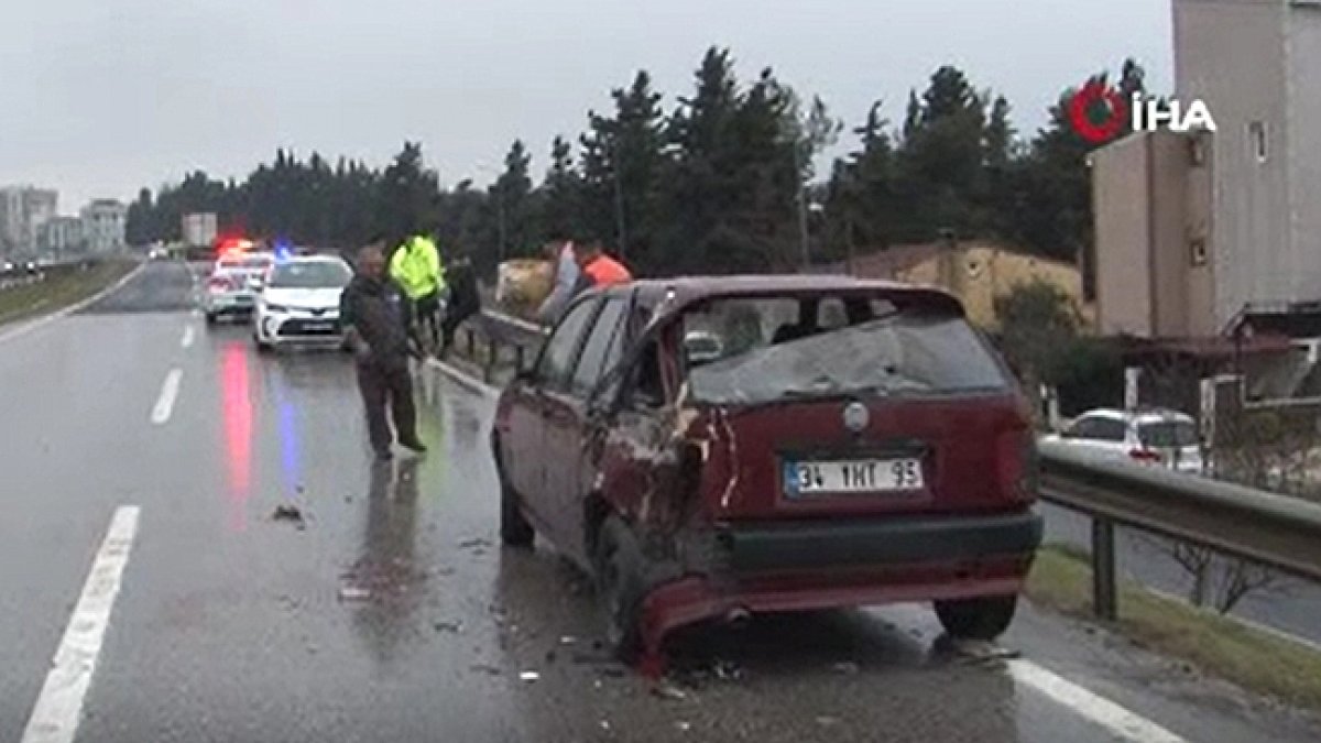 3 çocuk babasının feci ölümü: Bozulan aracı iterken tır çarptı