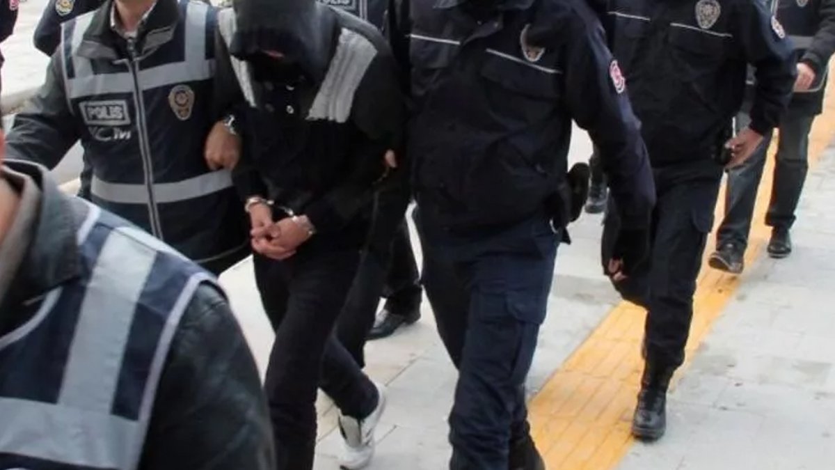 İstanbul Havalimanı'nda uyuşturucu operasyonu: Çok sayıda gözaltı var