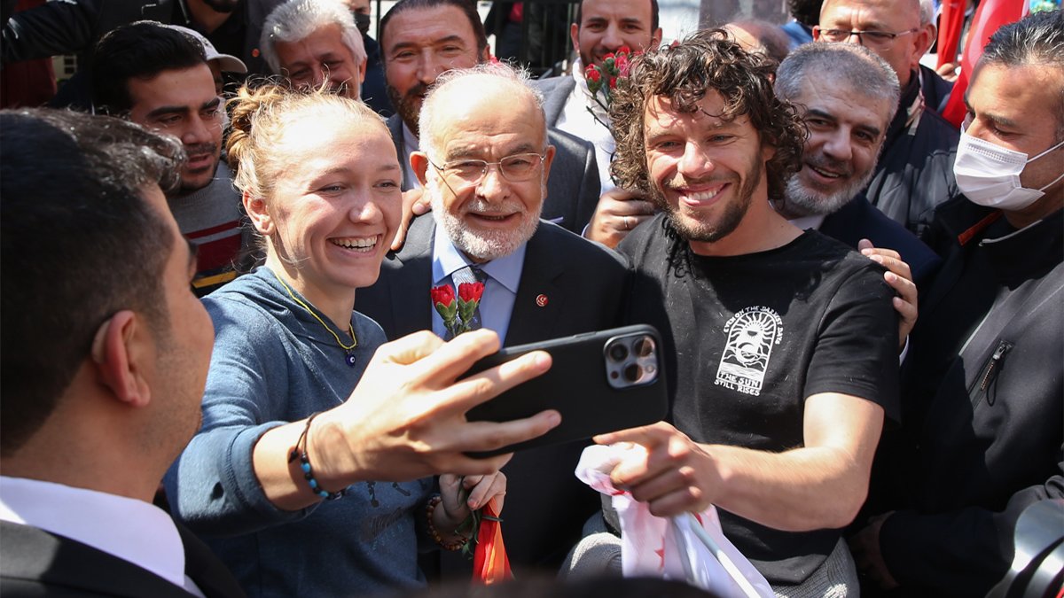 Saadet Partisi lideri Karamollaoğlu Antalya'da konuştu: Bir patlama yapacağız