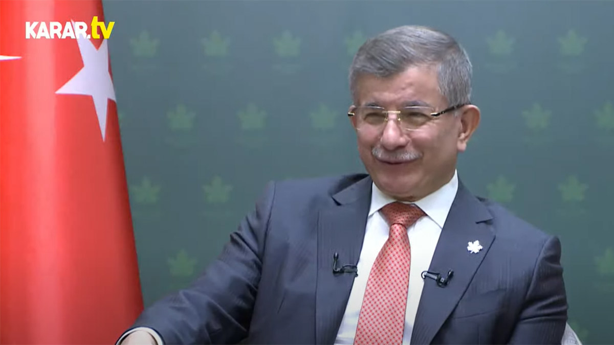 Davutoğlu KARAR TV'de konuştu: Bu seçimde sağ yeniden yapılanacak