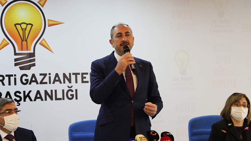 Abdulhamit Gül: Bu millete hizmet etmeyi sürdüreceğiz