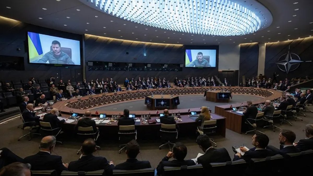 Çin'den NATO Zirvesi'ne tepki: Savaşı başlatanın kim olduğunu herkes biliyor