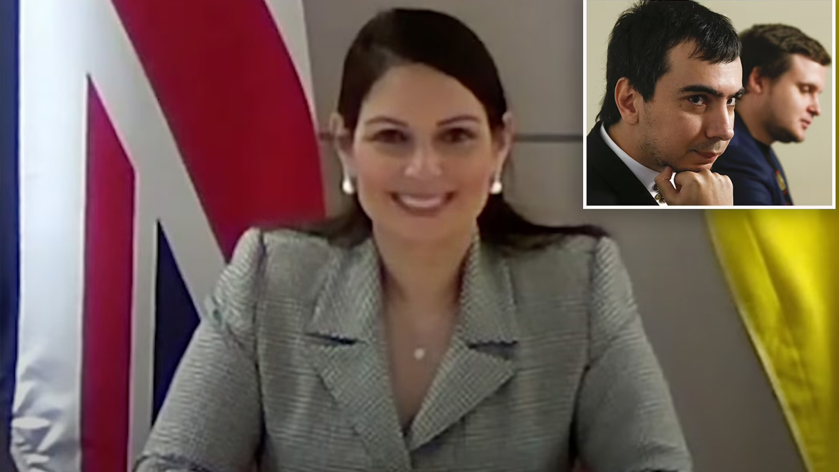 İngiliz Bakan, Ukrayna Başbakanı gibi davranan Rus komedyenlerle 15 dakika görüştü