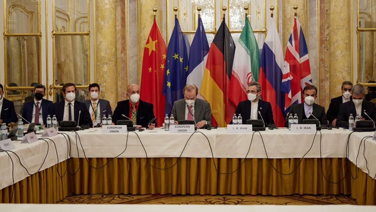 İran, anlaşma için Devrim Muhafızları şartını masaya koydu