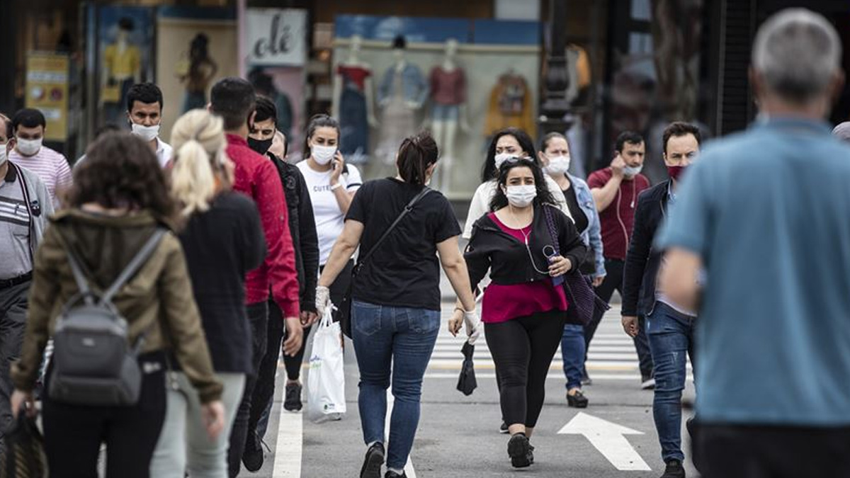 Merakla bekleniyordu! Bakan Koca haftalık vaka haritasını açıkladı