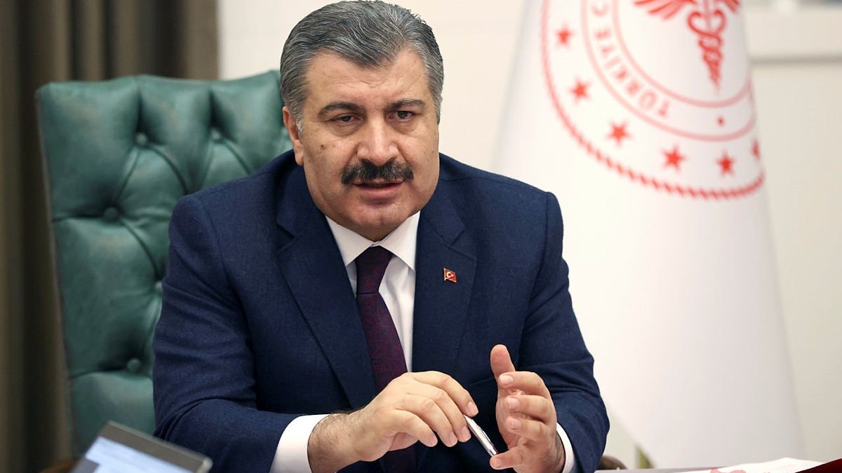 TTB, Fahrettin Koca'ya seslendi: Göreviniz tweet atmak değil, somut adımlar atmak