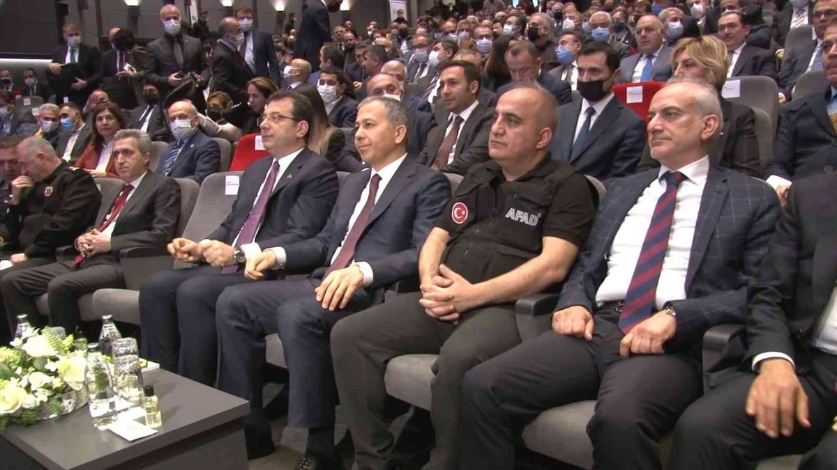 İstanbul Valisi Yerlikaya: Kaçak ev yapmak kimsenin aklına gelmesin