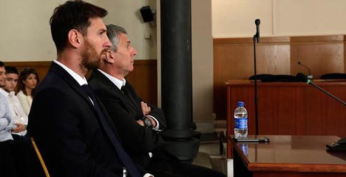 Messi ve babası 21 ay hapis cezasına çarptırıldı