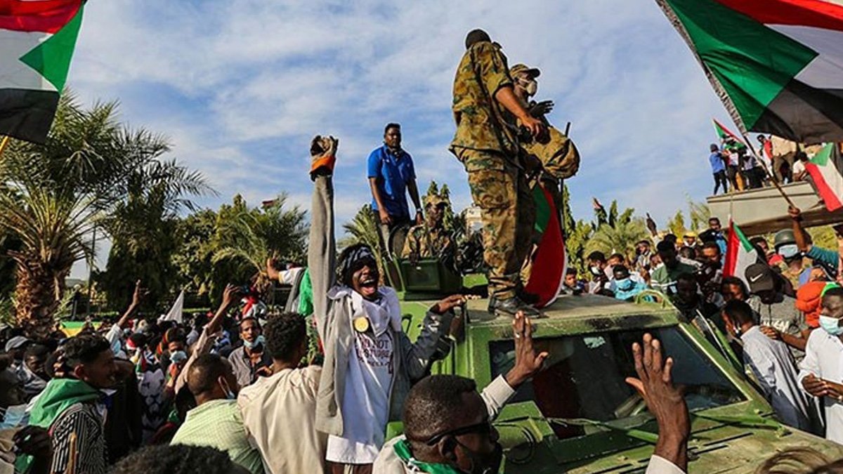 Sudan'da askeri yönetim karşıtı protestolar: 1 kişi hayatını kaybetti