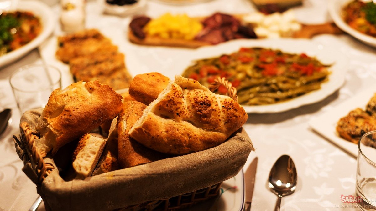 Sahur ve iftarda bu hataları yapan mide fesadı yaşıyor! Ramazan ayında doğru beslenme rehberine göz atın