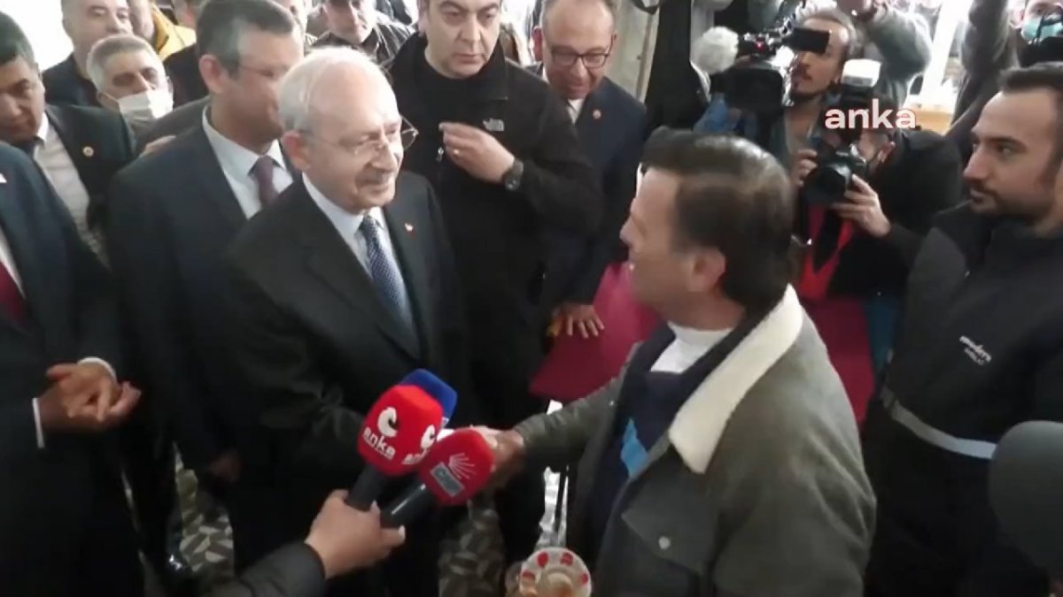 Manisalı esnaftan Kılıçdaroğlu’nu gülümseten iltifat: Doktor değilsin ama hastan çok bu alemde