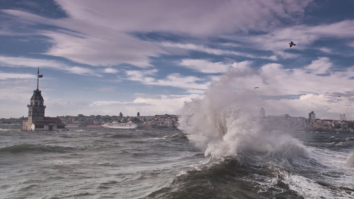 Meteorolojiden hem sarı hem de turuncu alarm! 4 gün daha sürecek