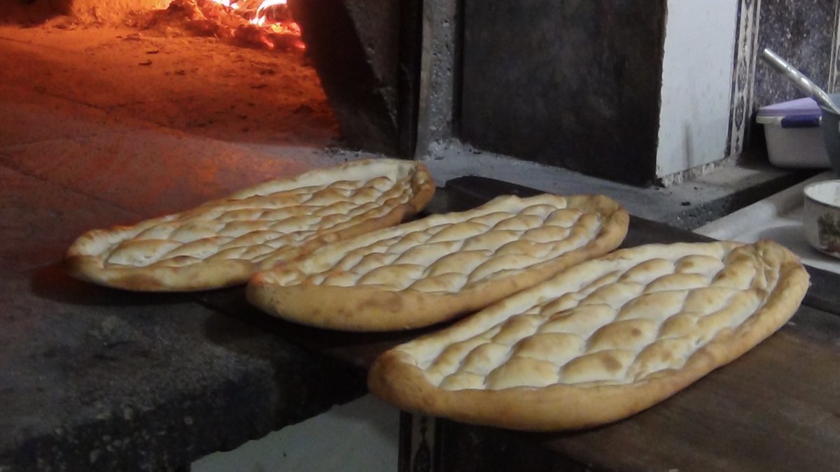 Mardin'de Ramazan pidesi ve ekmeğe zam