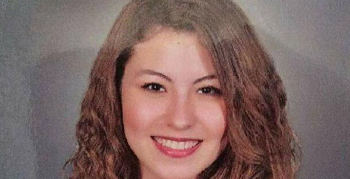 İzmir Torbalı Haluk Alpsu Bulvarı'nda üniversiteli Berfin Akçokrak kazada öldü -Son dakika haberleri