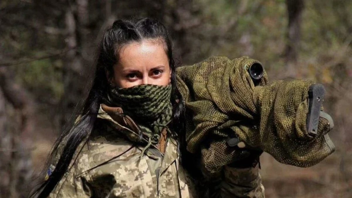 Rus ordusunu dize getirdi: Keskin nişancı kadın, Ukrayna’da ulusal kahraman ilan edildi