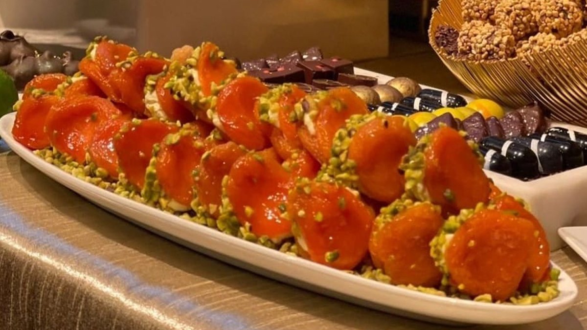 Kaymaklı kayısı tatlısı Oscar menüsünde