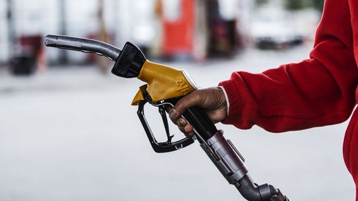 O Ülkede Akaryakıt Fiyatları Rekor Kırdı! Türkiye'ye Sıçraması An Meselesi Şimdiden Depoları Fulleyin
