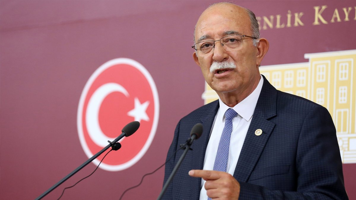 Adana Milletvekili İsmail Koncuk Zafer Partisi'nden istifa etti