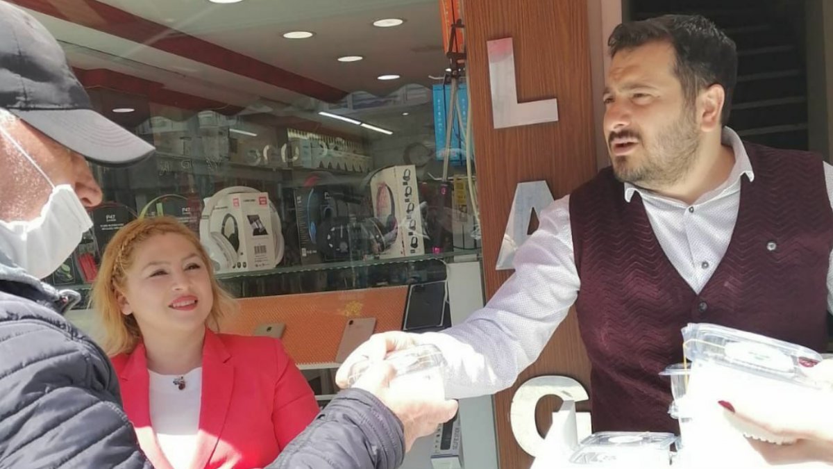 Cumhurbaşkanı Erdoğan şifa tarifini vermişti: Halka tadımlık manda yoğurdu dağıttılar