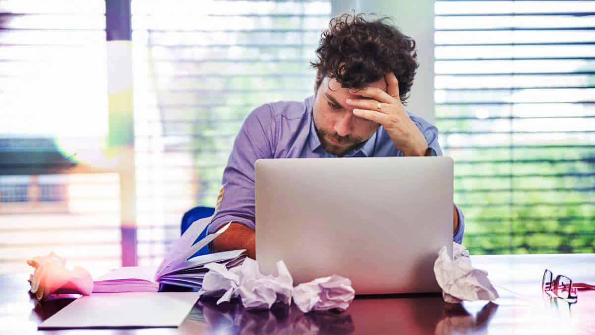 Baş Ağrısı, Çabuk Sinirlenme ve Halsizlik Yaşayan Kadınlar Dikkat! Bu Belirtileri Dikkate Almazsanız...