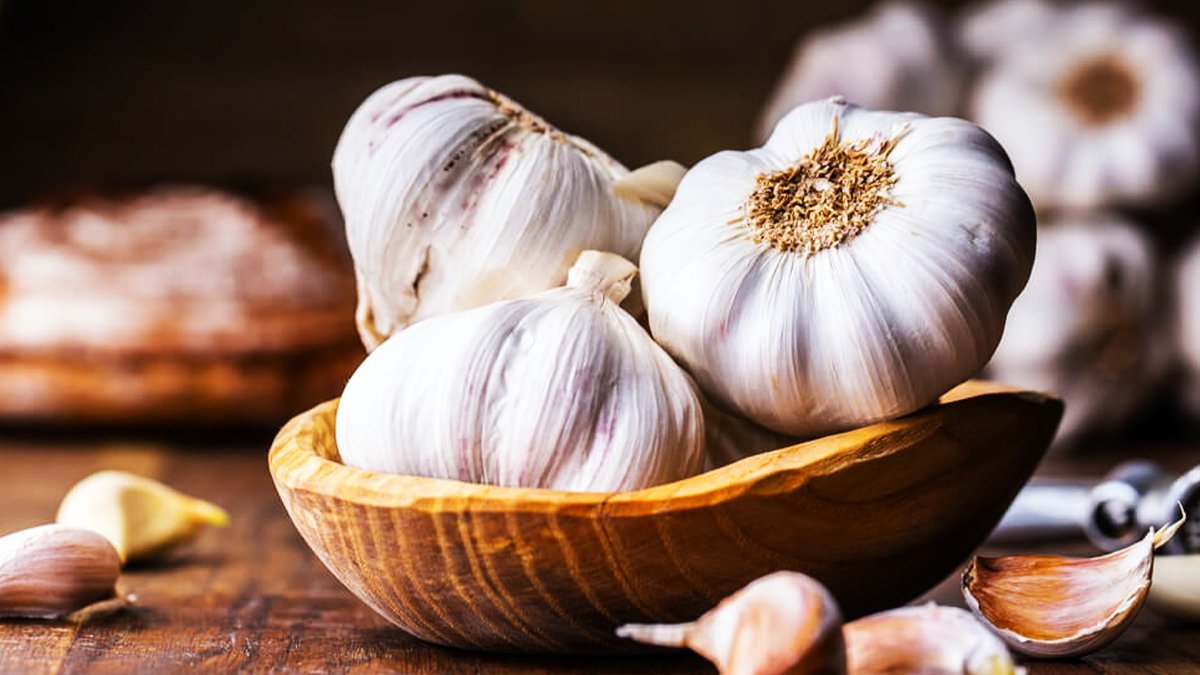 1 Diş Sarımsak Altın Değerinde! İşte Romalılar Ve Mısırlıların Evinden Eksik Etmediği Mucize Besinin Faydaları