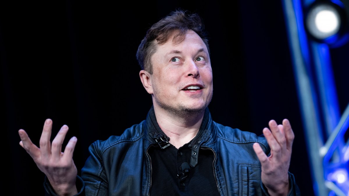 Elon Musk, Twitter'ın tamamı için teklif verdi
