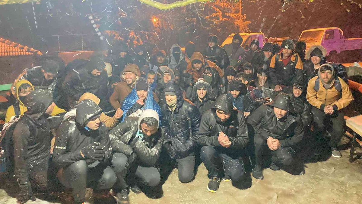 Kırklareli'de 187 kaçak göçmen yakalandı