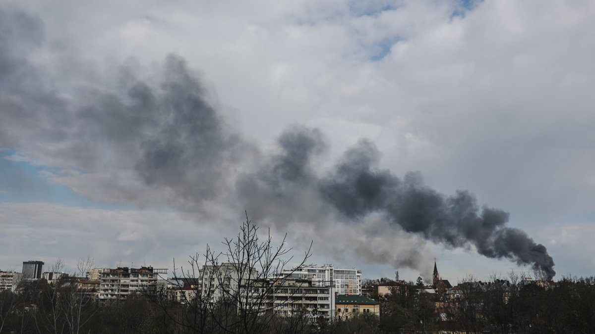 Lviv'deki füze saldırısında 6 kişi hayatını kaybetti