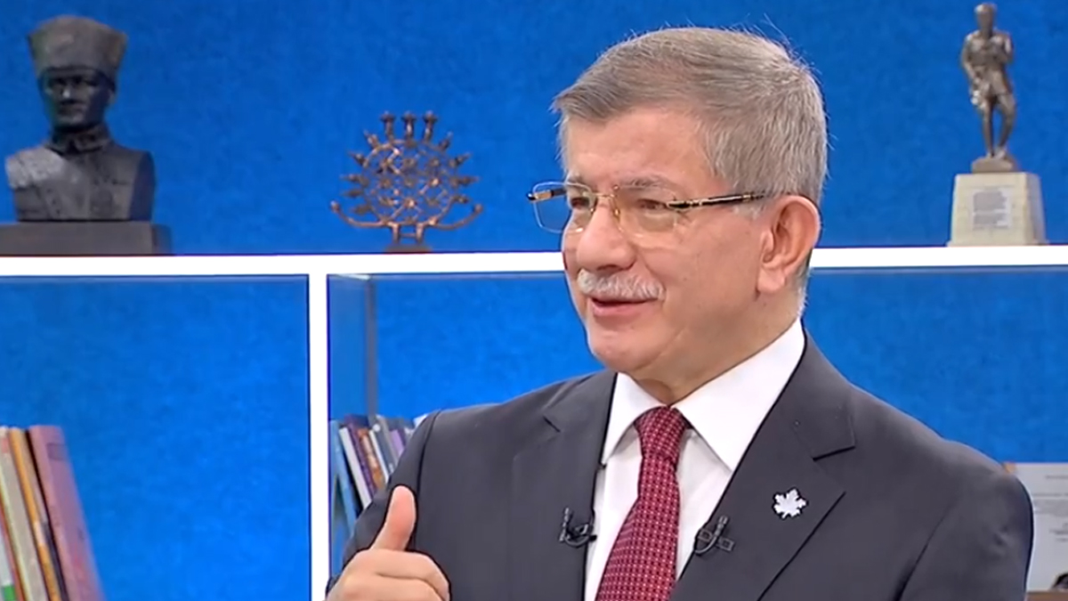 Davutoğlu: Provokatör gönderen benden bu cevabı alır