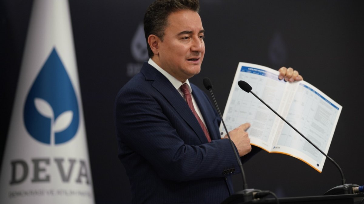 Babacan'dan dikkat çeken dövize endeksli mevduat yorumu: Tarihimizin en büyük servet transferi