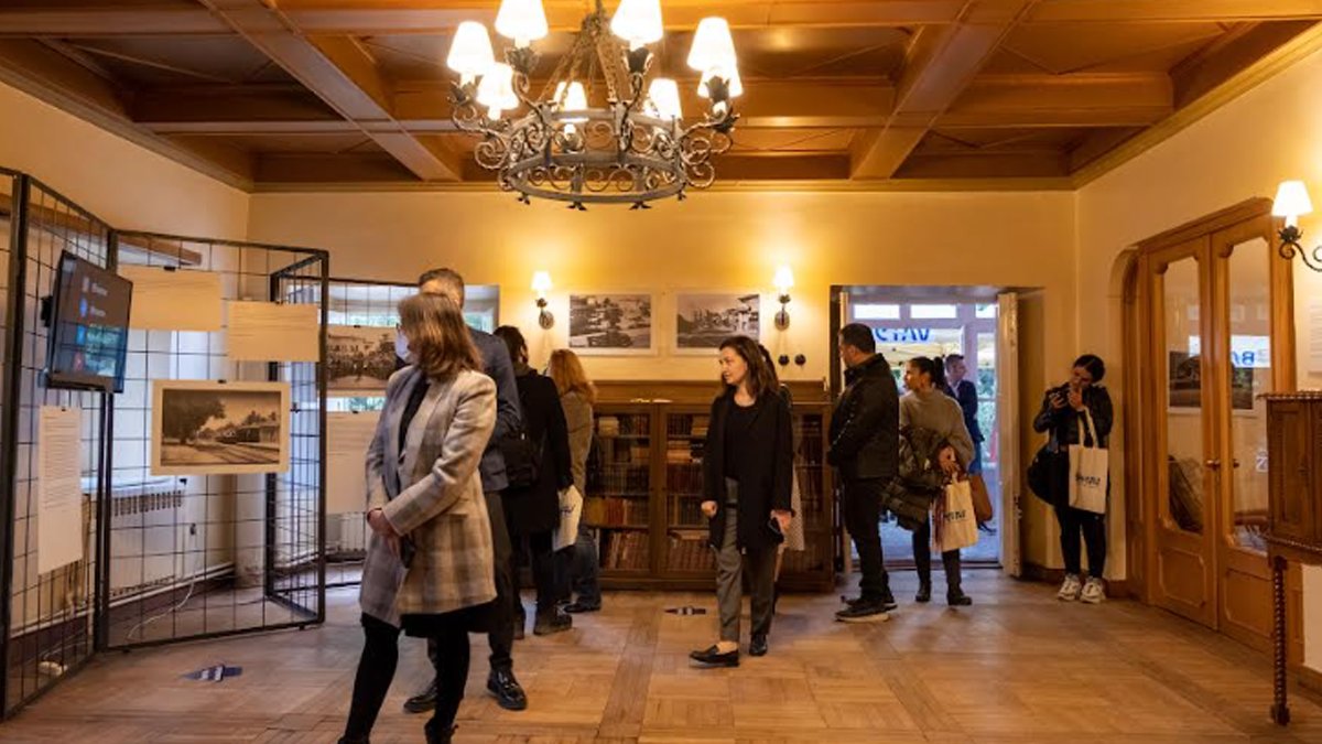 Bayetav'dan 'Mekanlar ve İnsanlar' sergisi