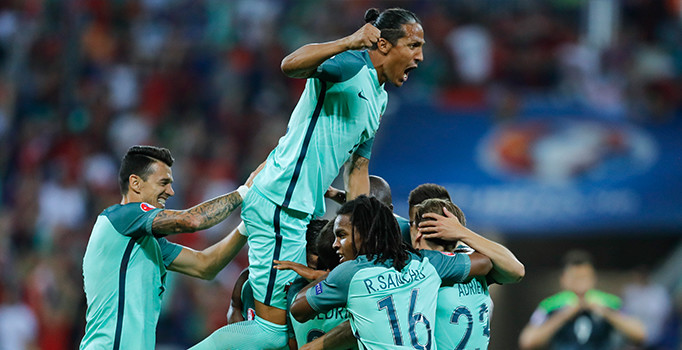 EURO 2016'da ilk finalist Kaşifler oldu: Portekiz 2-0 Galler