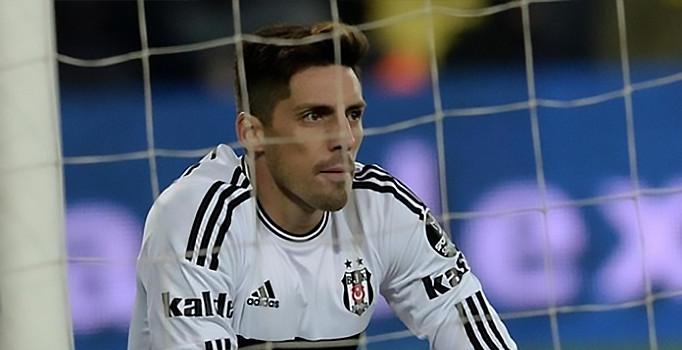 Dünya devi AC Milan Jose Sosa'yı istiyor