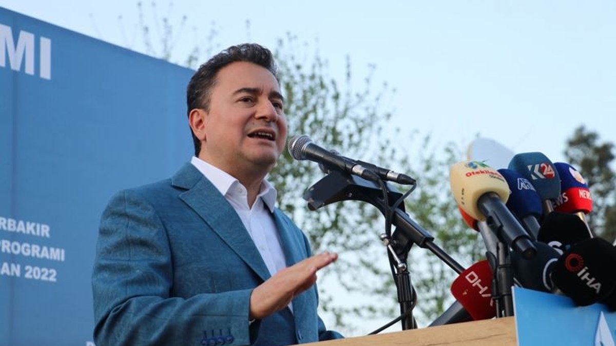 Babacan'dan Erdoğan'a 'ekonomi' çıkışı: Kuru patlattı, ülke dikiş tutturamıyor