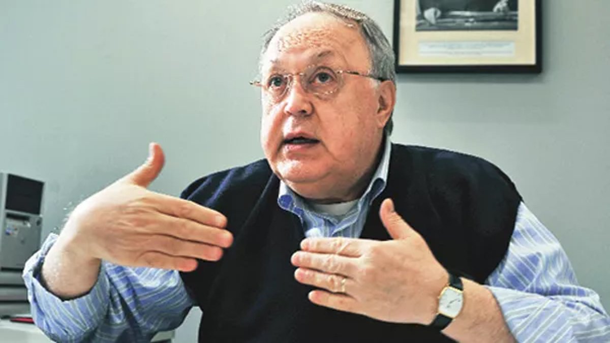 Gazeteci Tufan Türenç hayatını kaybetti