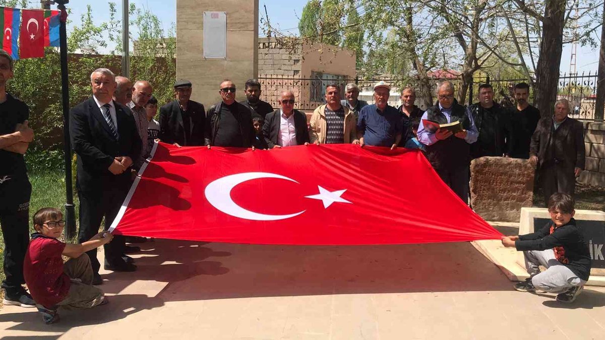 Ermeniler tarafından katledilen şehitler Iğdır'da anıldı: Yüze yakın insanı diri diri boğdular