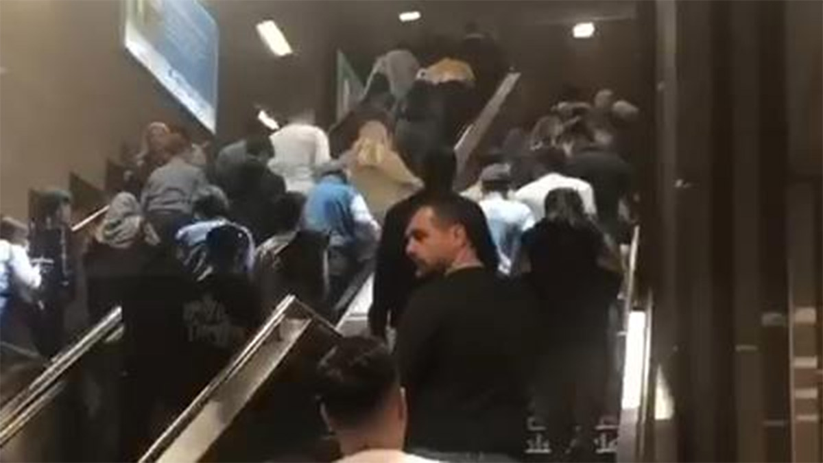 Taksim Metro İstasyonu'nda yangın