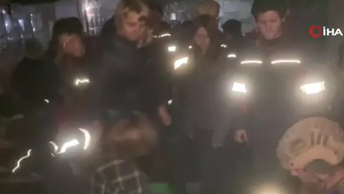 Mariupol'deki siviller dünya liderlerine seslendi: Bizi kurtarın