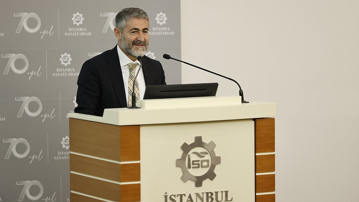 Hazine ve Maliye Bakanı Nebati, ‘müjde’ verdi alkış gelmeyince sitem etti