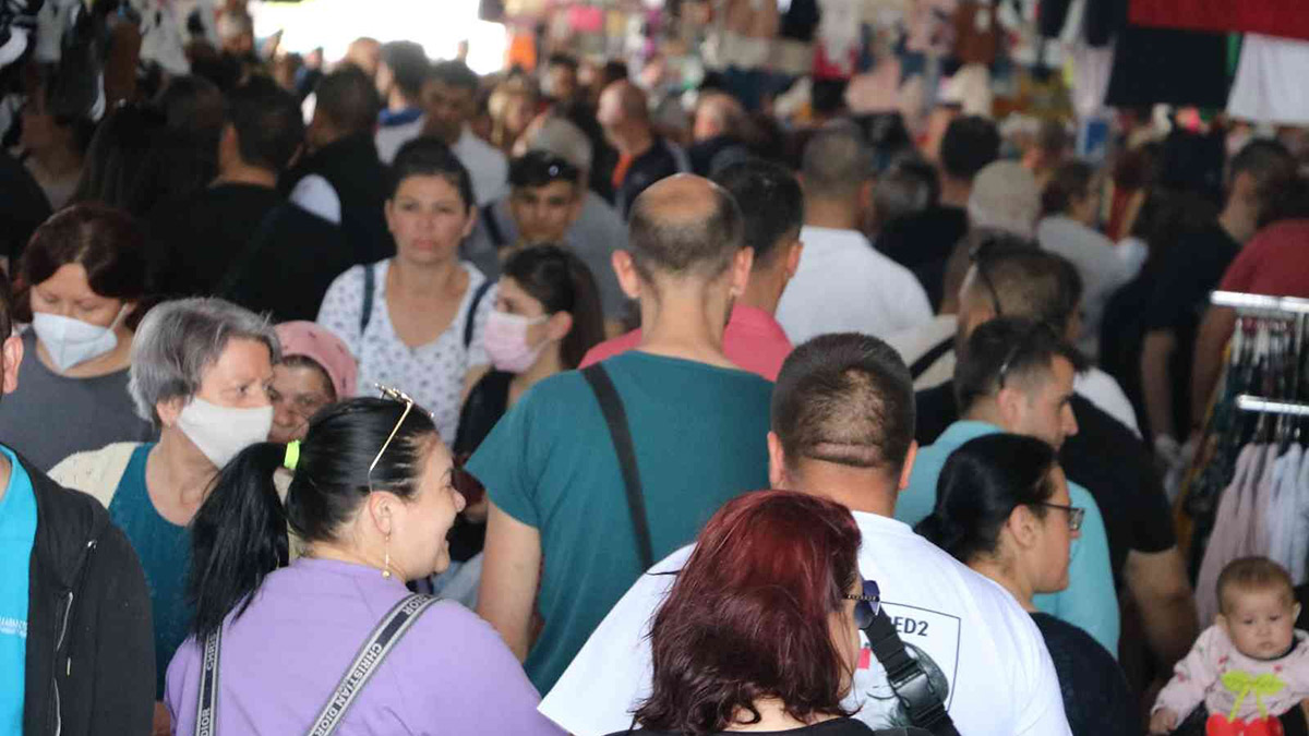 Komşu ülkelerden Edirne'ye bayram akını: Ne bulduysak aldık