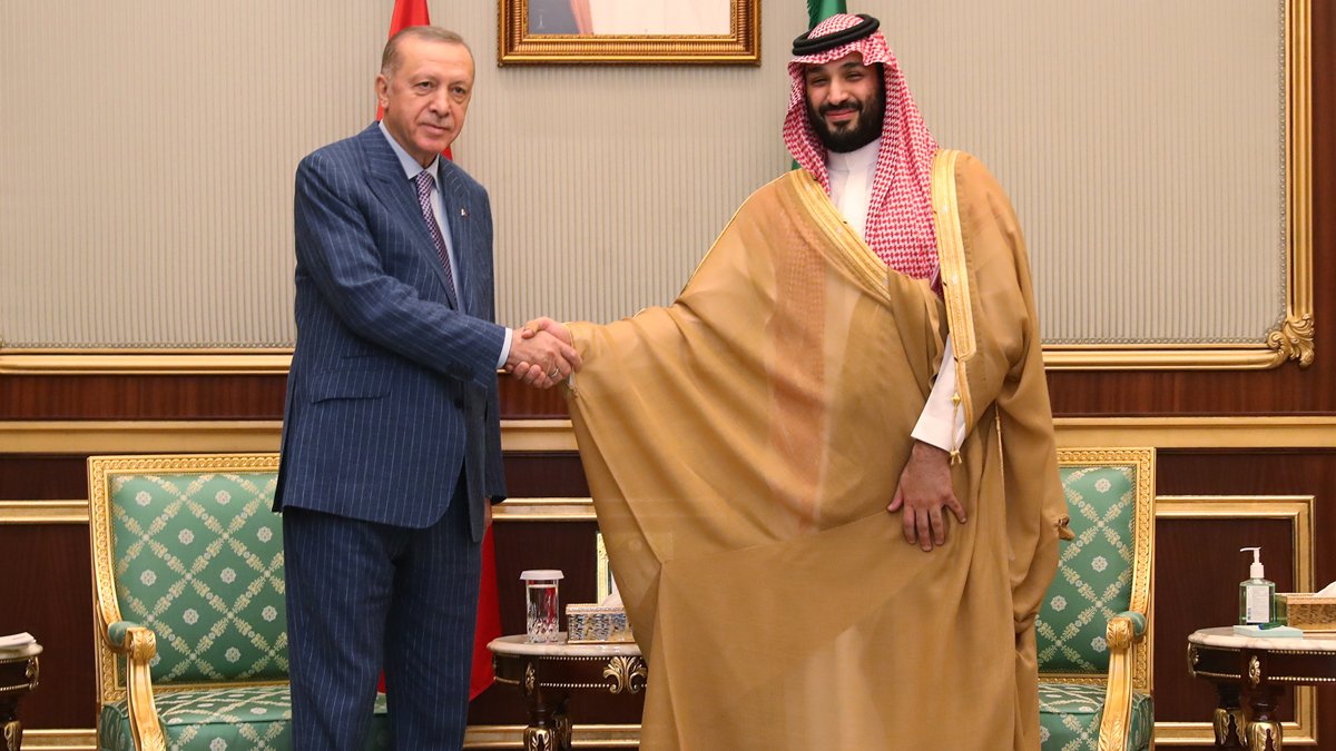 Muhalefetten Suudi Arabistan ziyaretine tepki: Çözümünüz katillerle sarılmak mı?