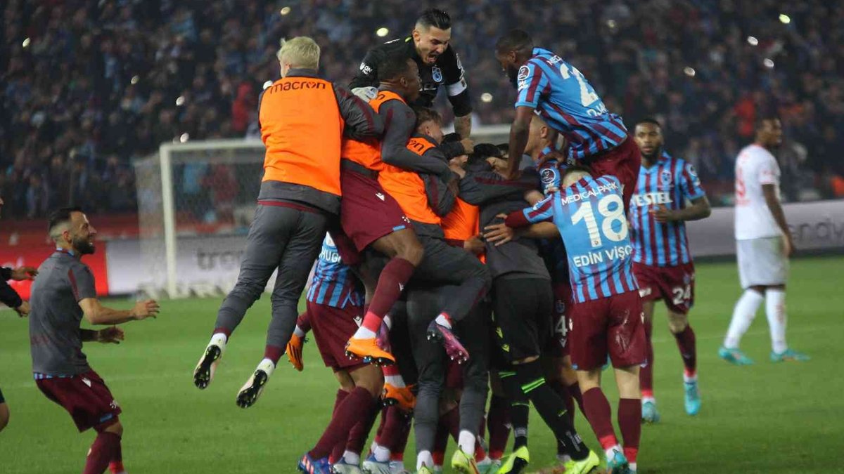 Süper Lig'de şampiyon Trabzonspor