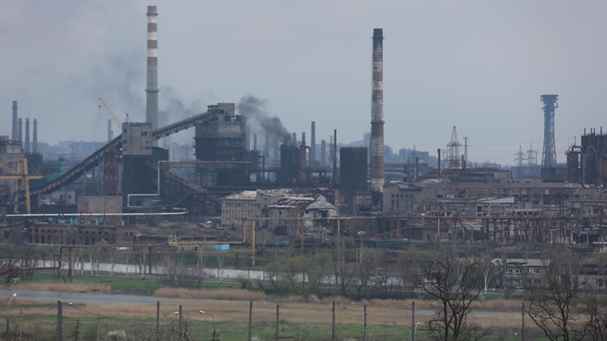 Kuşatma haftalar sürmüştü: Mariupol'den tahliyeler başladı